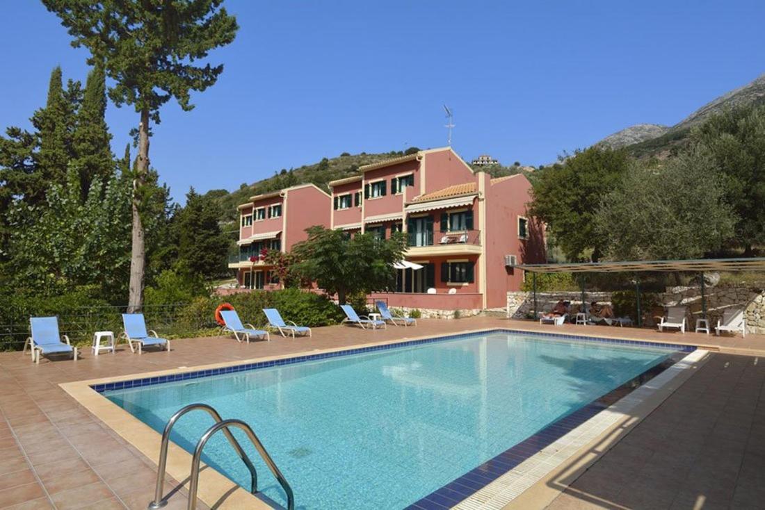 Vivi'S Apartments Agia Efimia ภายนอก รูปภาพ
