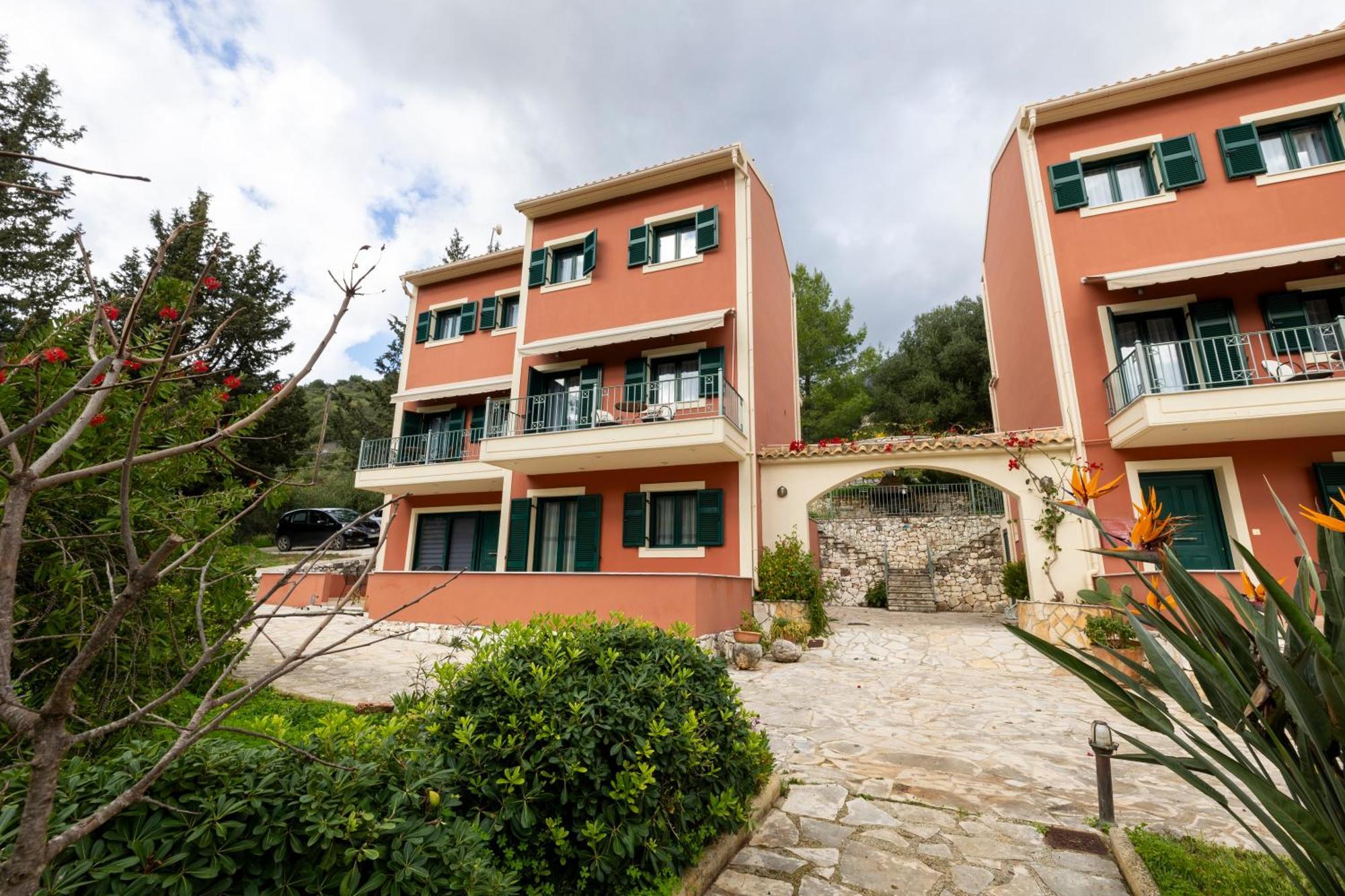 Vivi'S Apartments Agia Efimia ภายนอก รูปภาพ