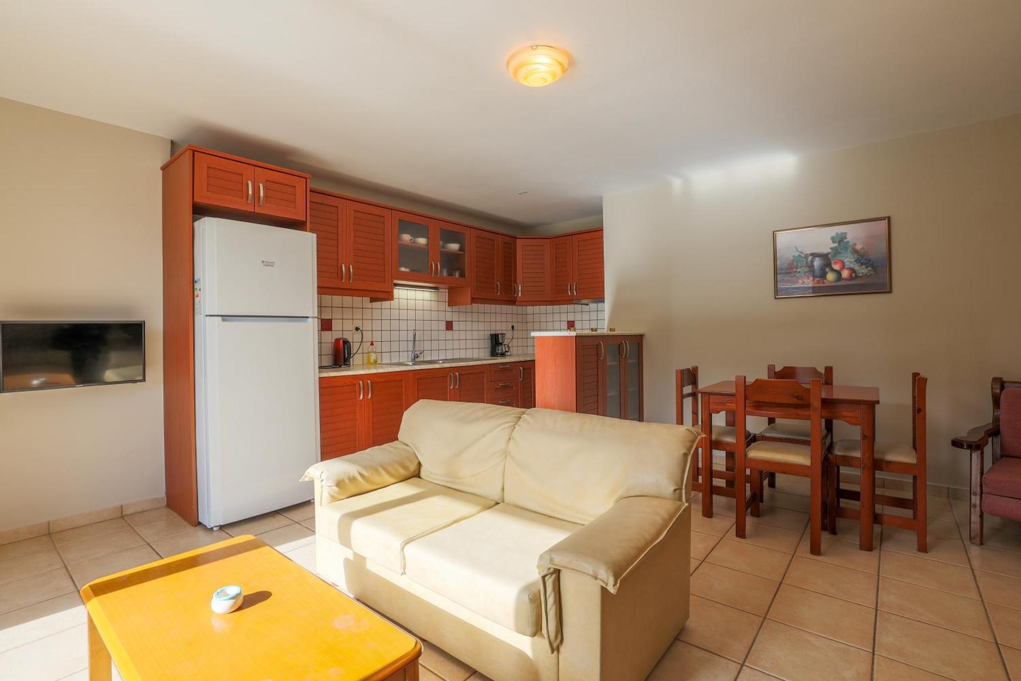 Vivi'S Apartments Agia Efimia ภายนอก รูปภาพ