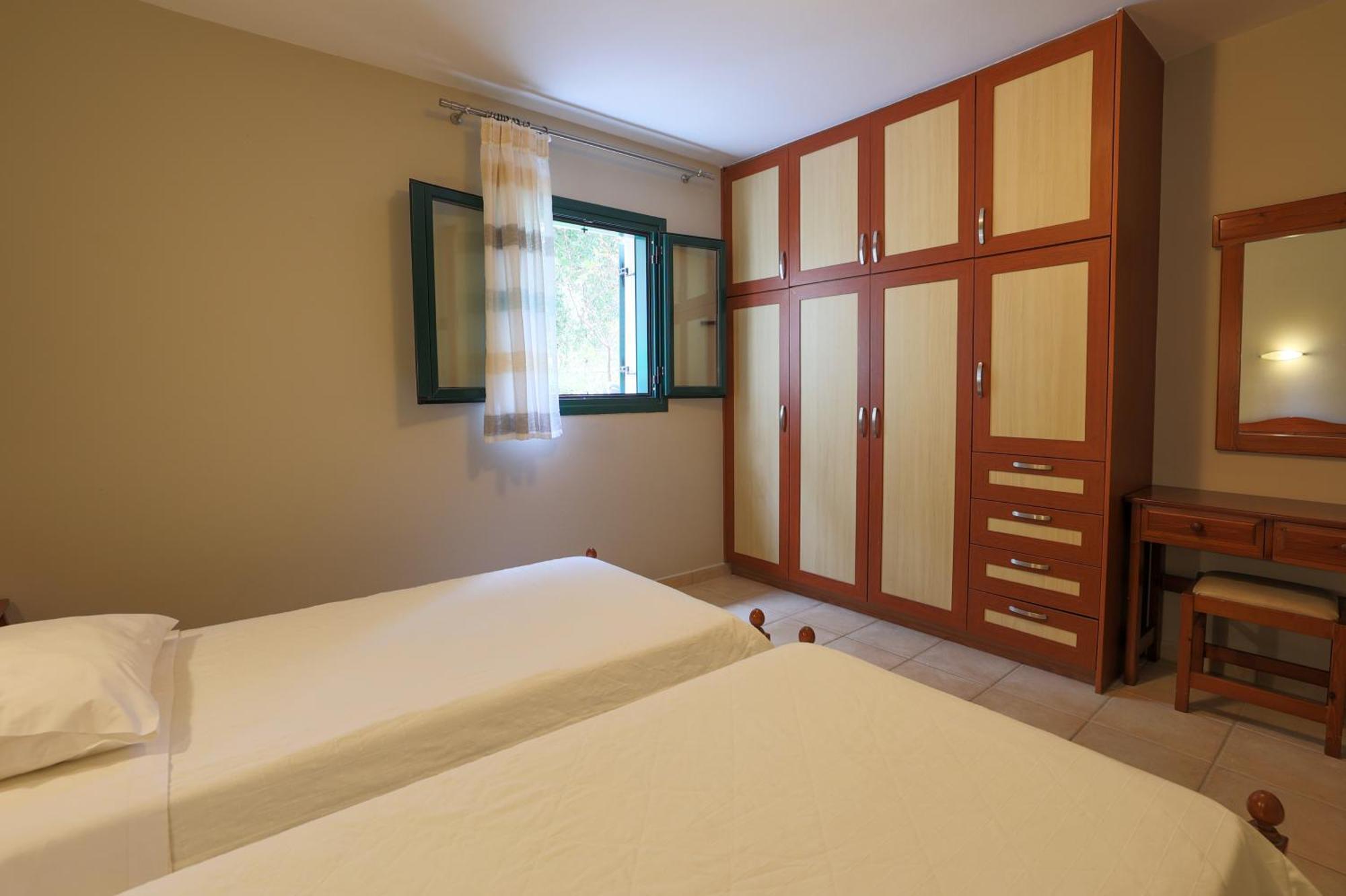 Vivi'S Apartments Agia Efimia ภายนอก รูปภาพ