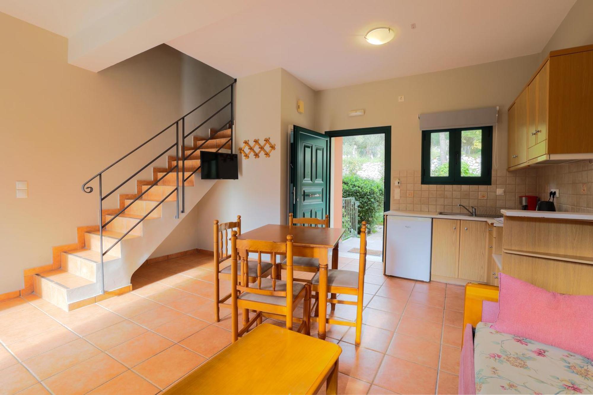 Vivi'S Apartments Agia Efimia ภายนอก รูปภาพ